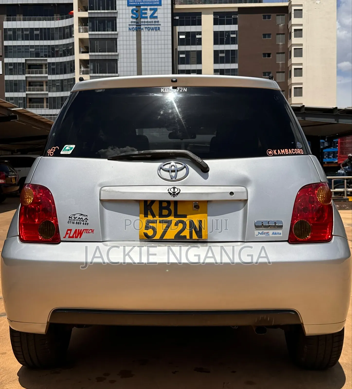 Toyota IST 2004 Silver