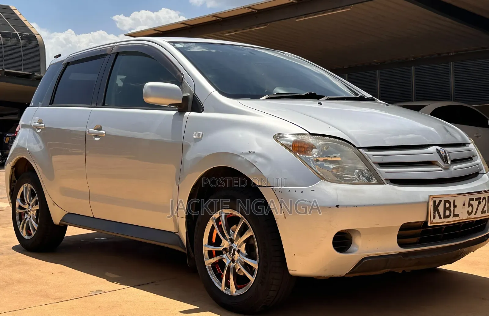 Toyota IST 2004 Silver