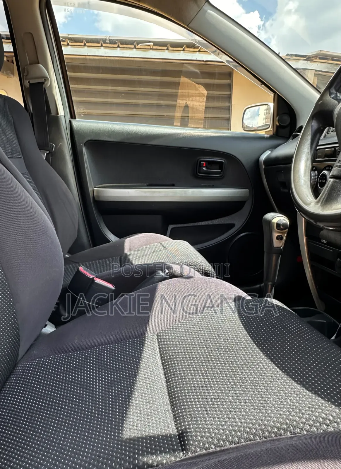 Toyota IST 2004 Silver