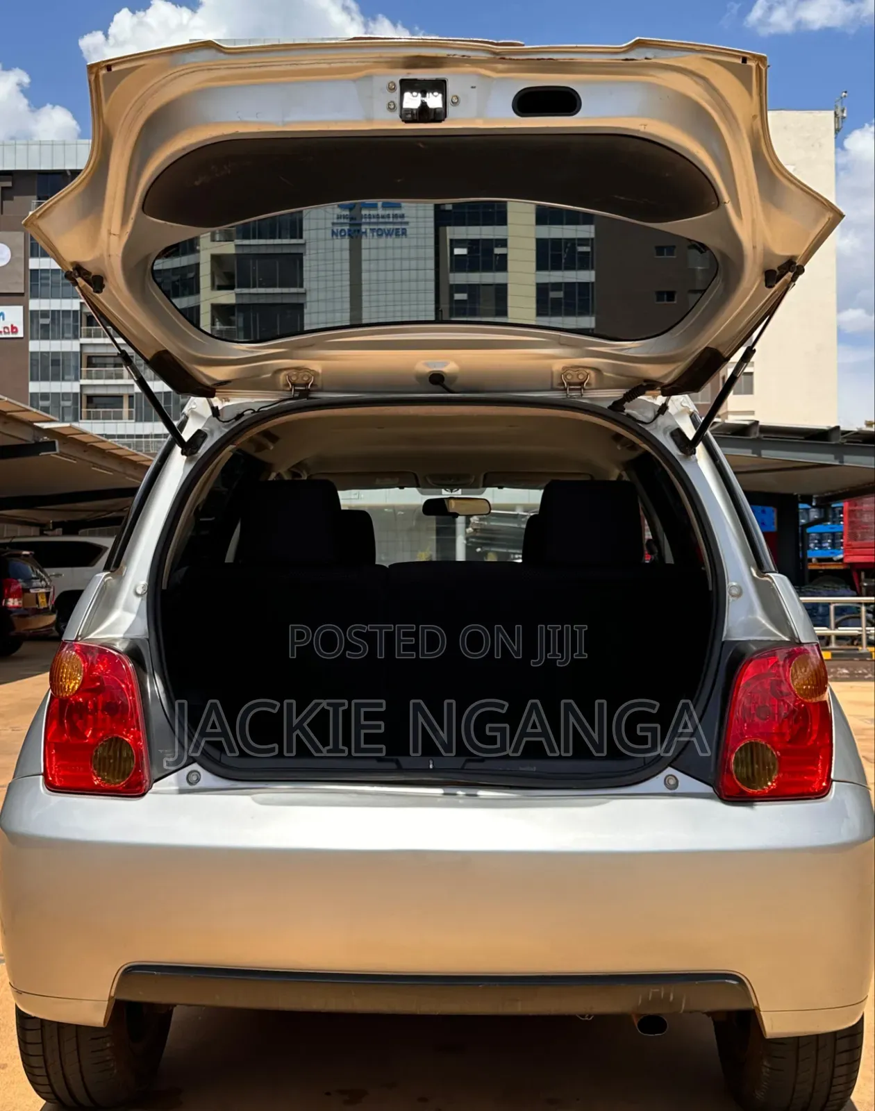 Toyota IST 2004 Silver