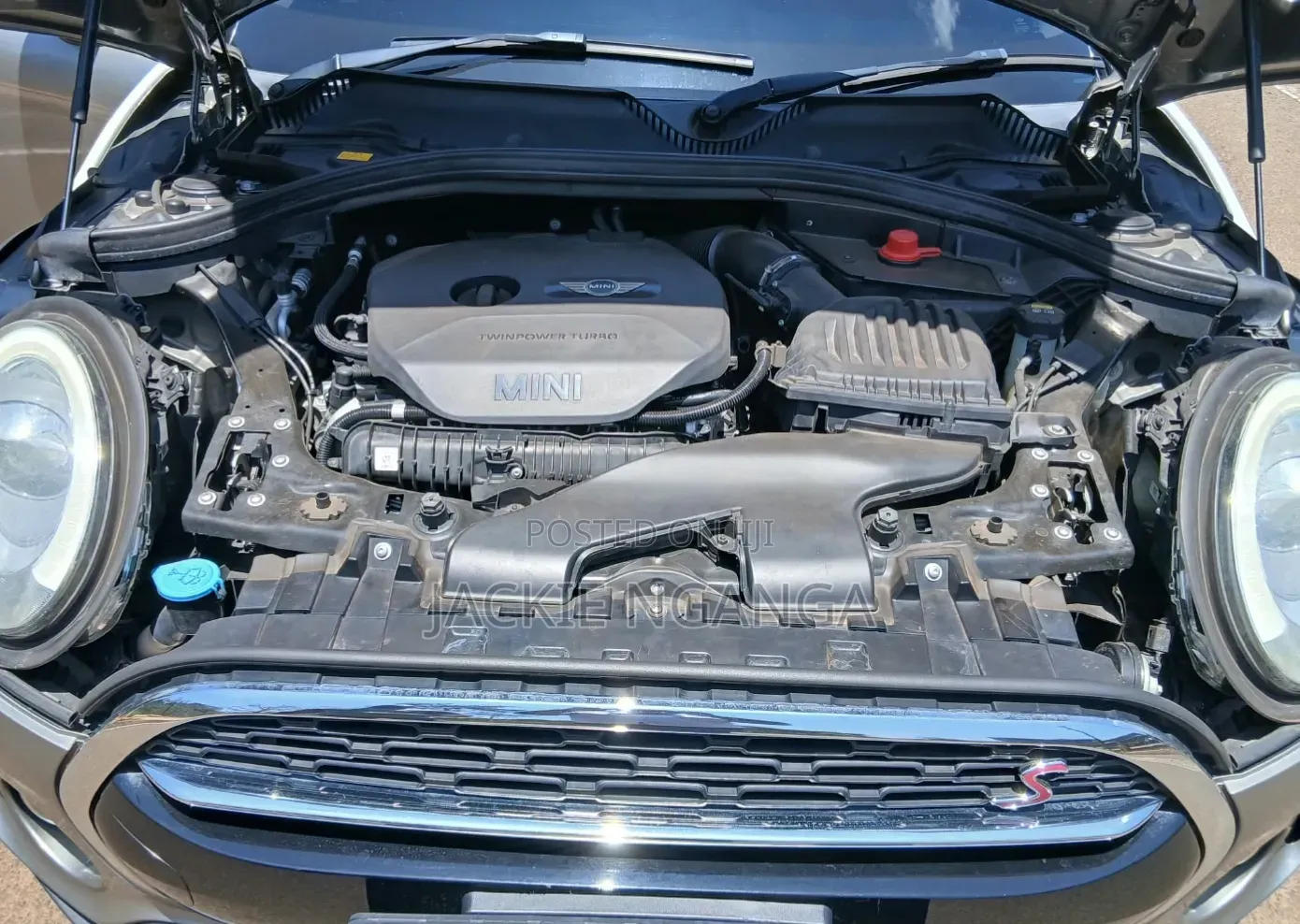 Mini Cooper 2017 Silver