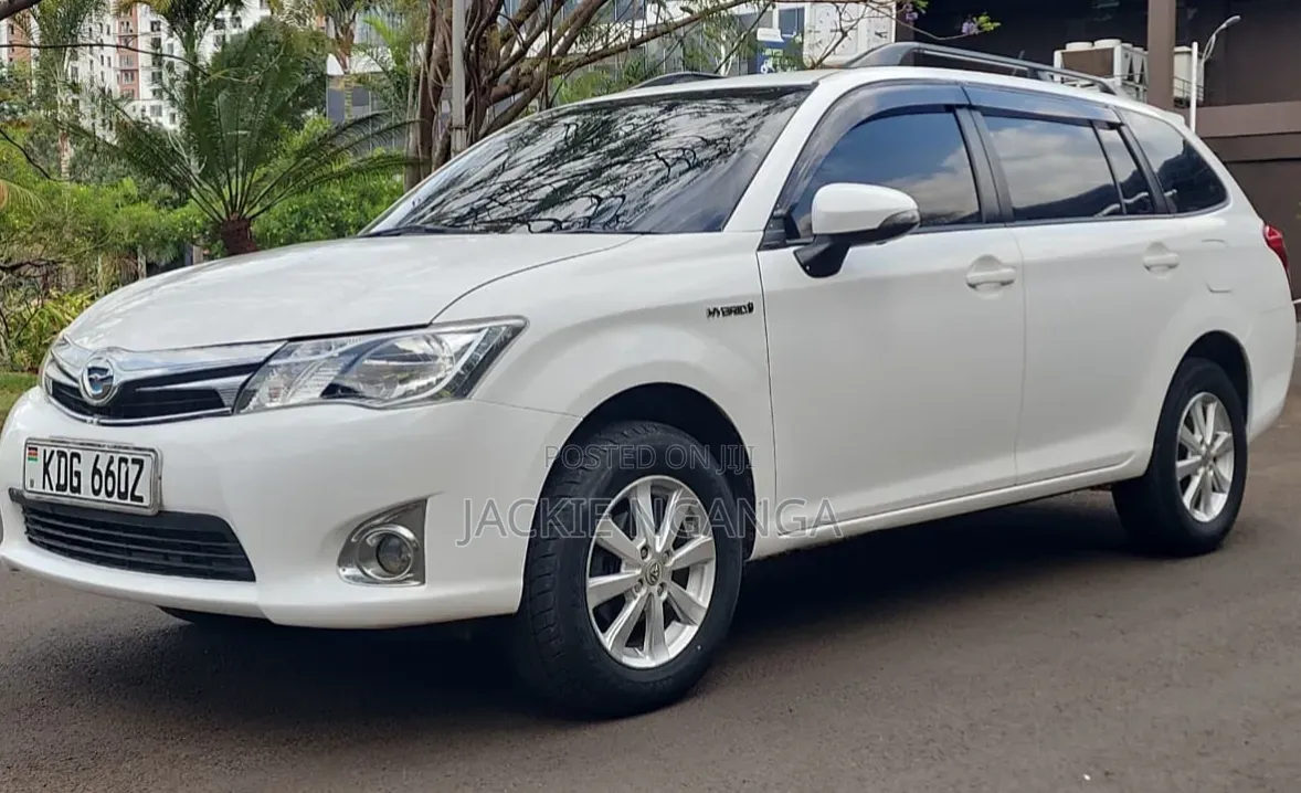 Toyota Corolla Fielder 2014 White