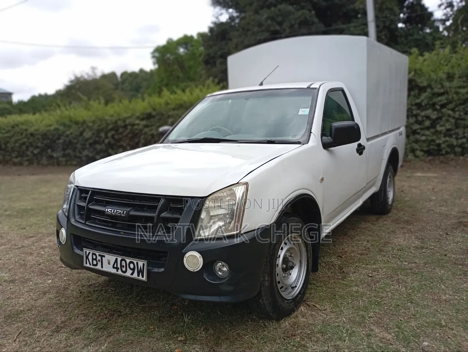 Isuzu D-MAX 2012 White