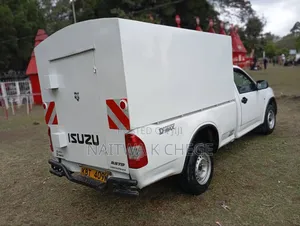Isuzu D-MAX 2012 White