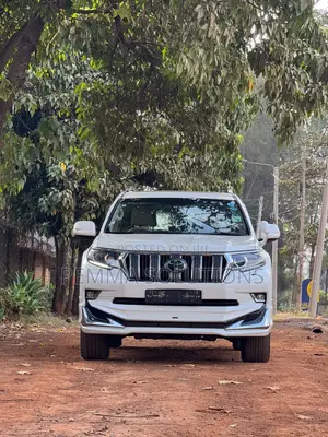 Toyota Land Cruiser Prado 2.8 2018 White