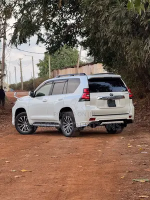 Toyota Land Cruiser Prado 2.8 2018 White