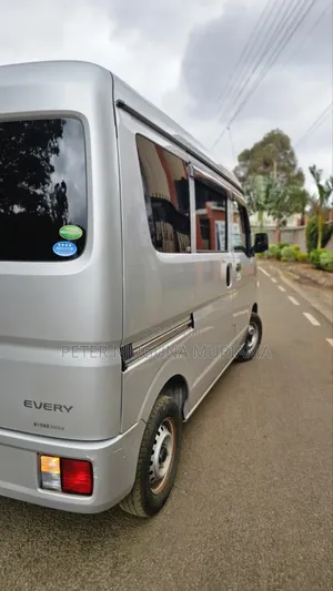 Suzuki Every Wagon 2019 Silver