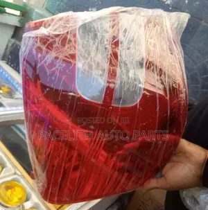 Tail Lens Premio 240 2005