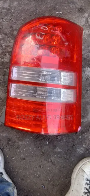 Wish 2003 Taillight
