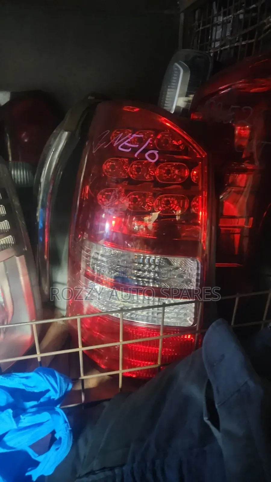 Wish 2003 Taillight