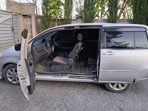 Toyota Raum 2009 Silver