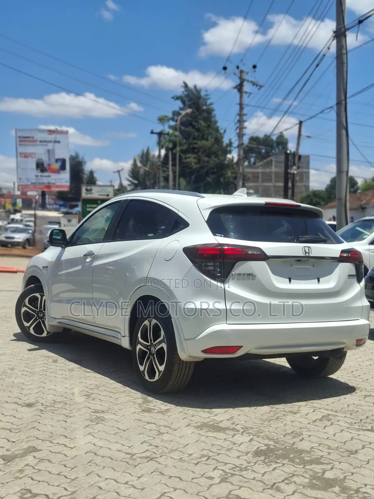 Honda Vezel 2019 White