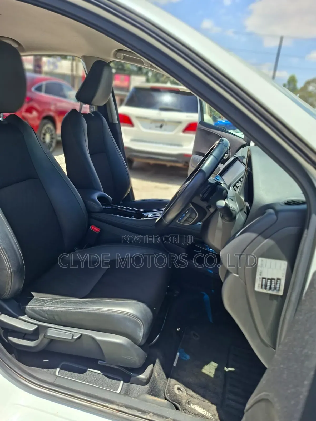 Honda Vezel 2019 White