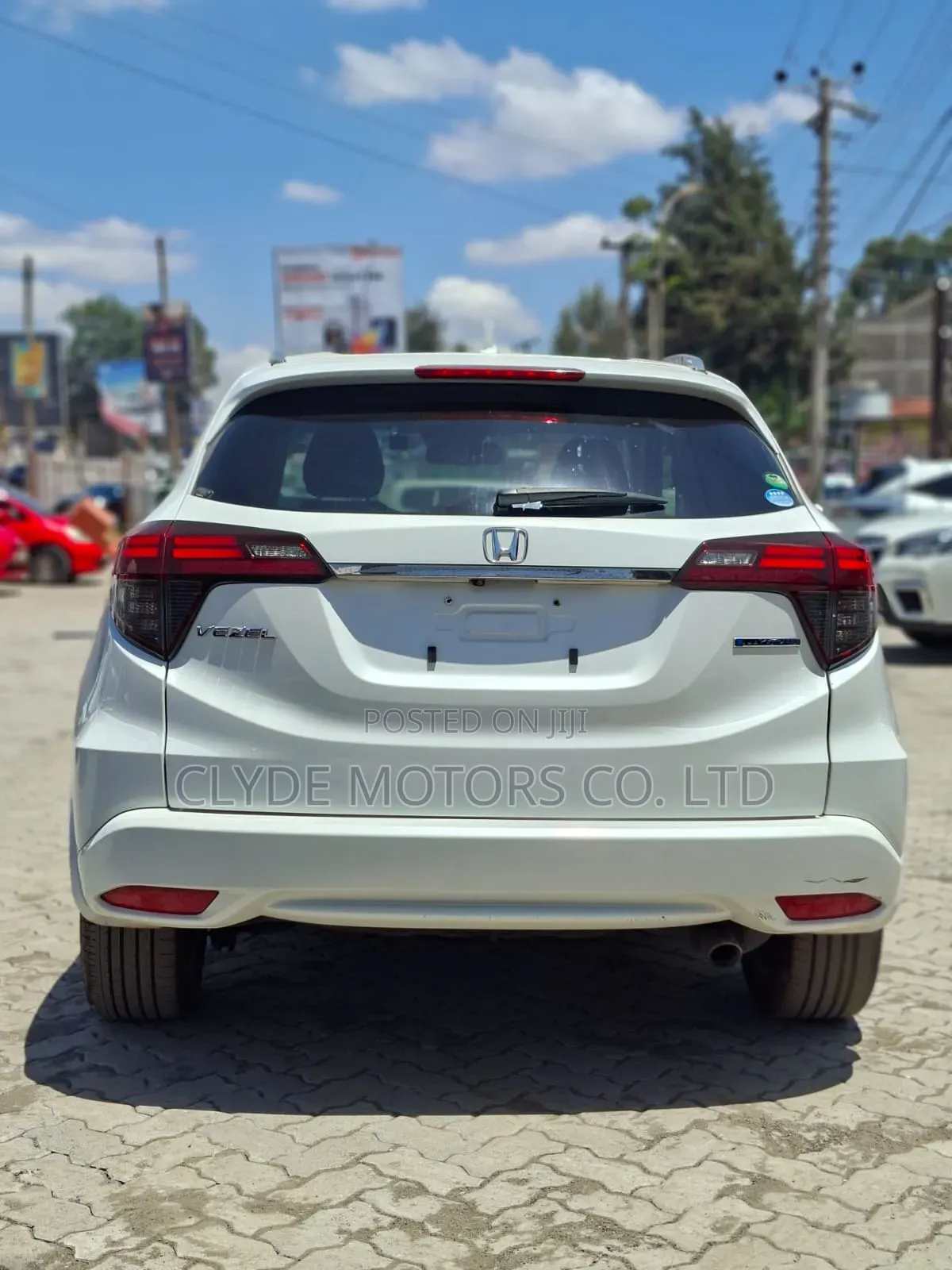 Honda Vezel 2019 White