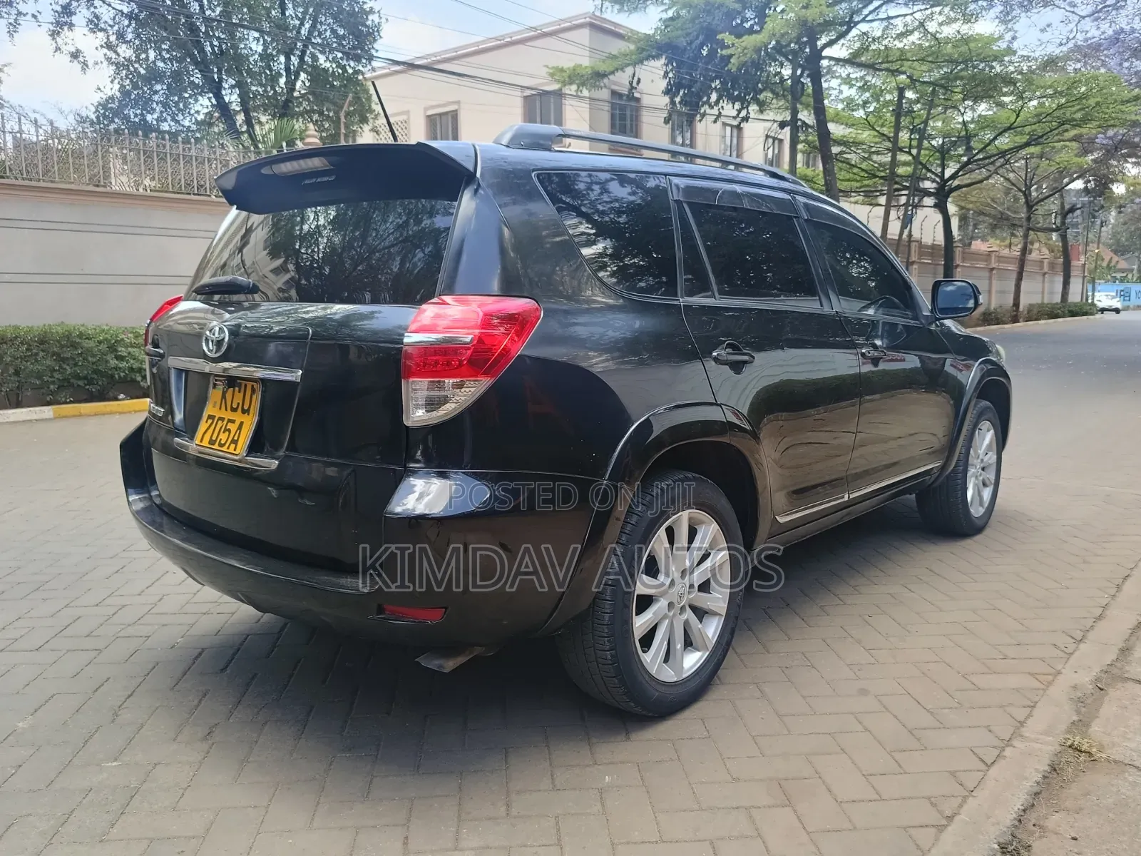 Toyota Vanguard 2012 Black