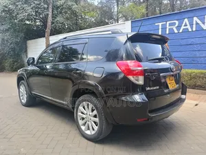 Toyota Vanguard 2012 Black