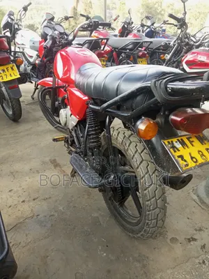 Bajaj Boxer 2024 Red