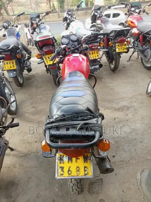 Bajaj Boxer 2024 Red