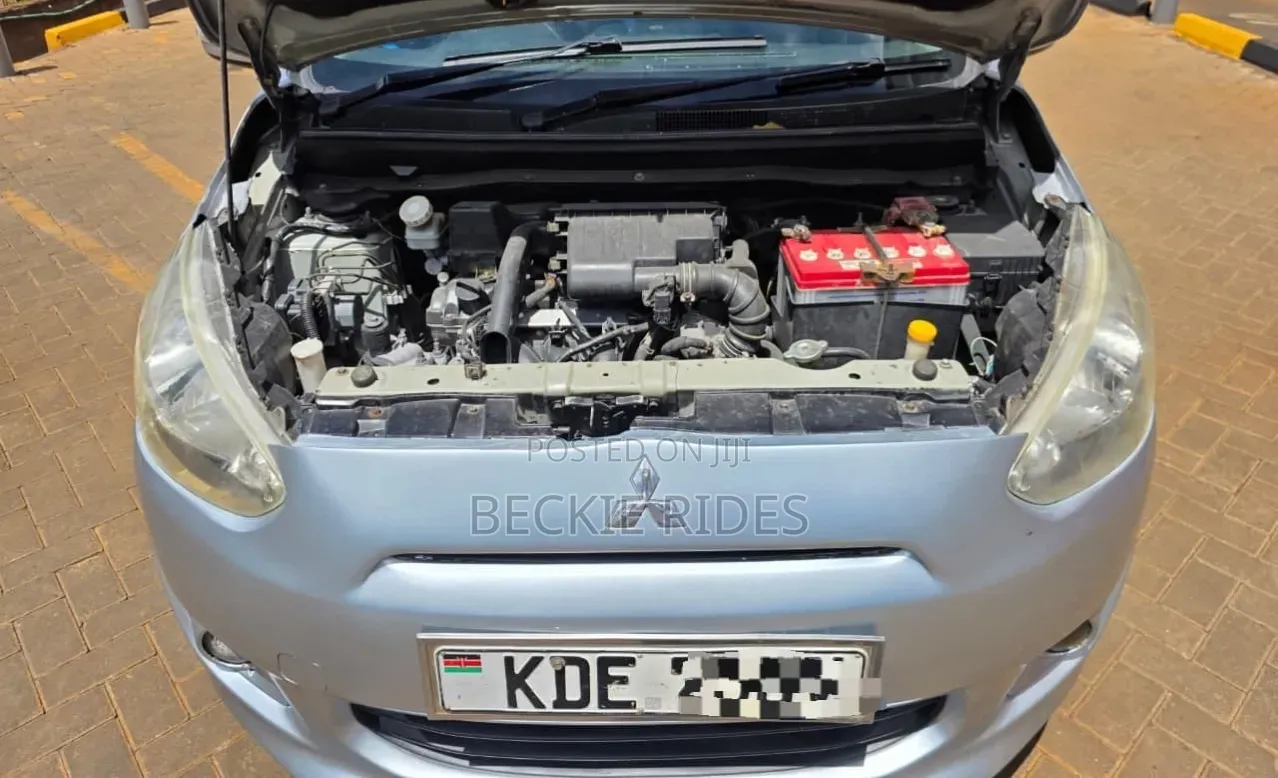 Mitsubishi Mirage 2014 Silver