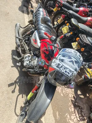 Bajaj Boxer 125 2024 Red