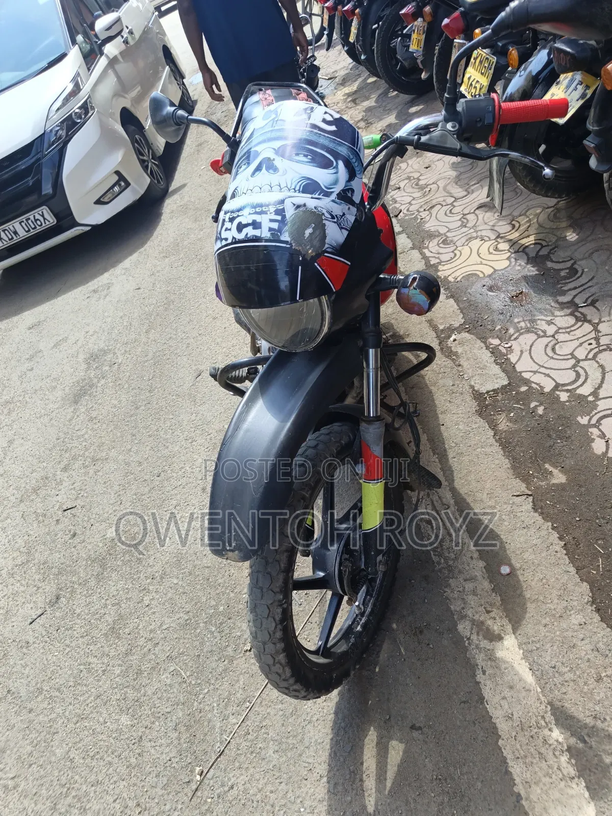 Bajaj Boxer 125 2024 Red