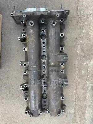 Mitsubishi Fuso Canter 4p10 Engine Top Cover