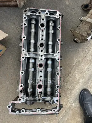 Mitsubishi Fuso Canter 4p10 Engine Top Cover