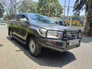 Toyota Hilux Revo Double Cab Deisel 2.8 AWD 2017 Gray