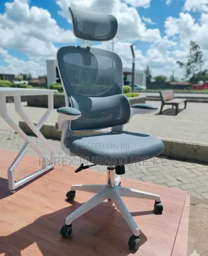 Breathable Mesh Swivel Chair With White Frame