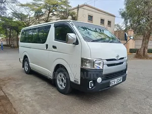 Toyota HiAce 2012 White