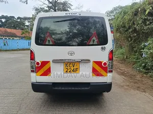 Toyota HiAce 2012 White