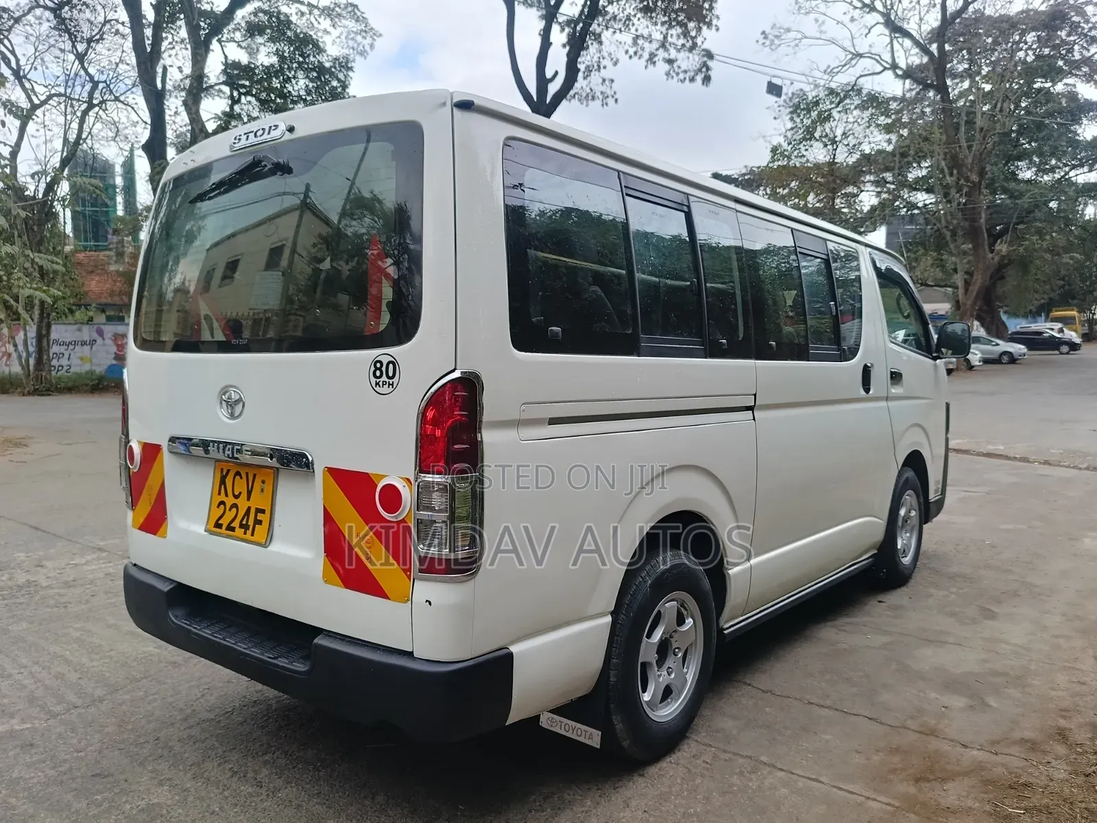 Toyota HiAce 2012 White