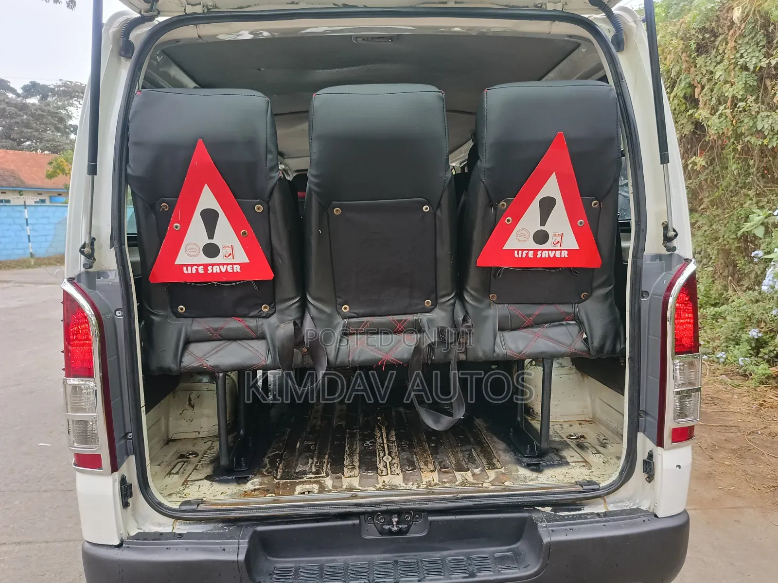 Toyota HiAce 2012 White