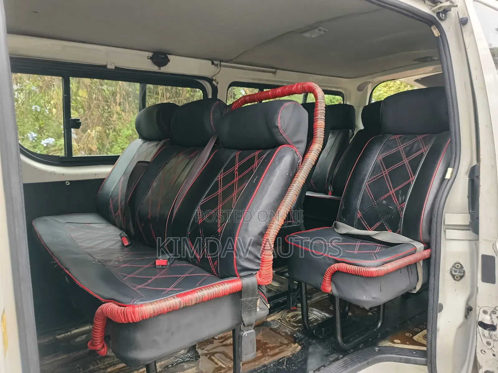 Toyota HiAce 2012 White
