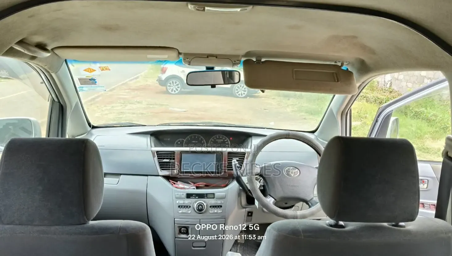 Toyota Noah 2005 Silver