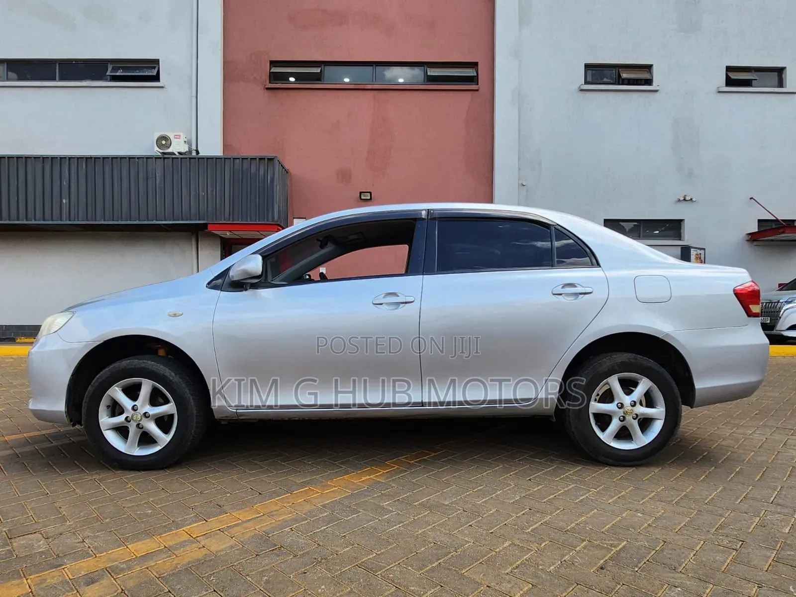 Toyota Axio 1.5 X 2WD 2011 Silver