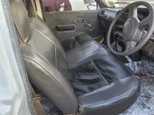 Toyota Hilux 1997 White