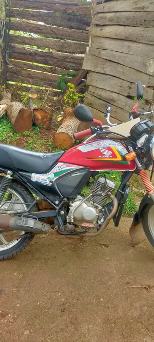 New Honda CB 2019 Red