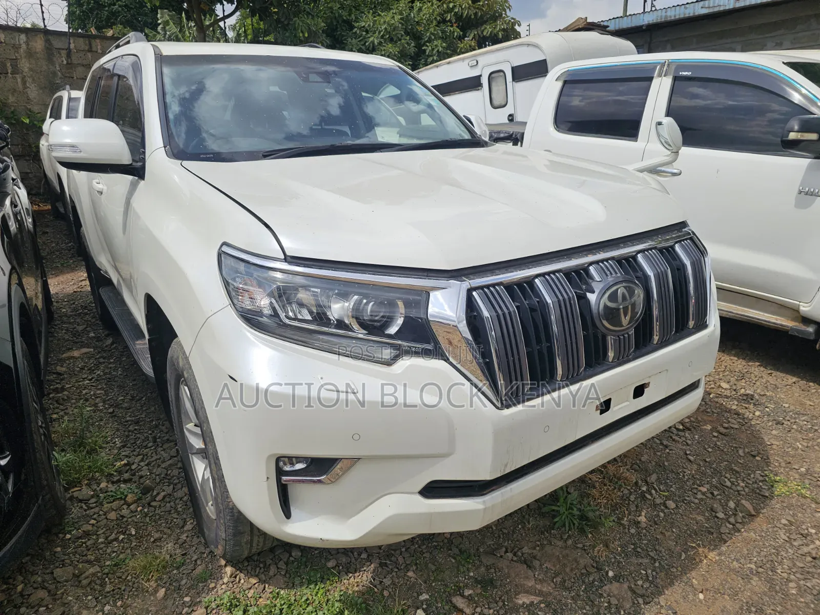 Toyota Land Cruiser Prado 2.8 2018 White