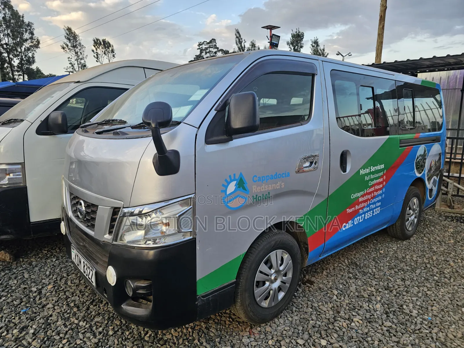 Nissan Caravan (Urvan) 2016 Silver