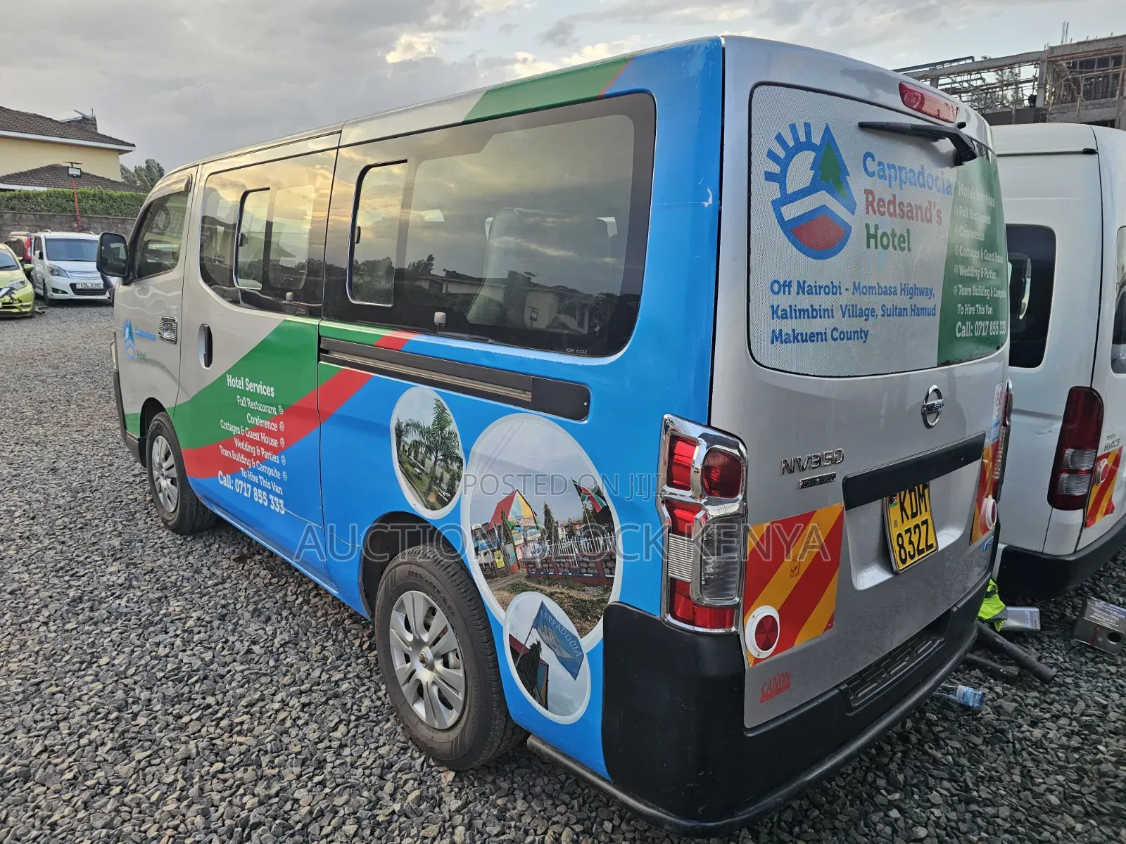 Nissan Caravan (Urvan) 2016 Silver