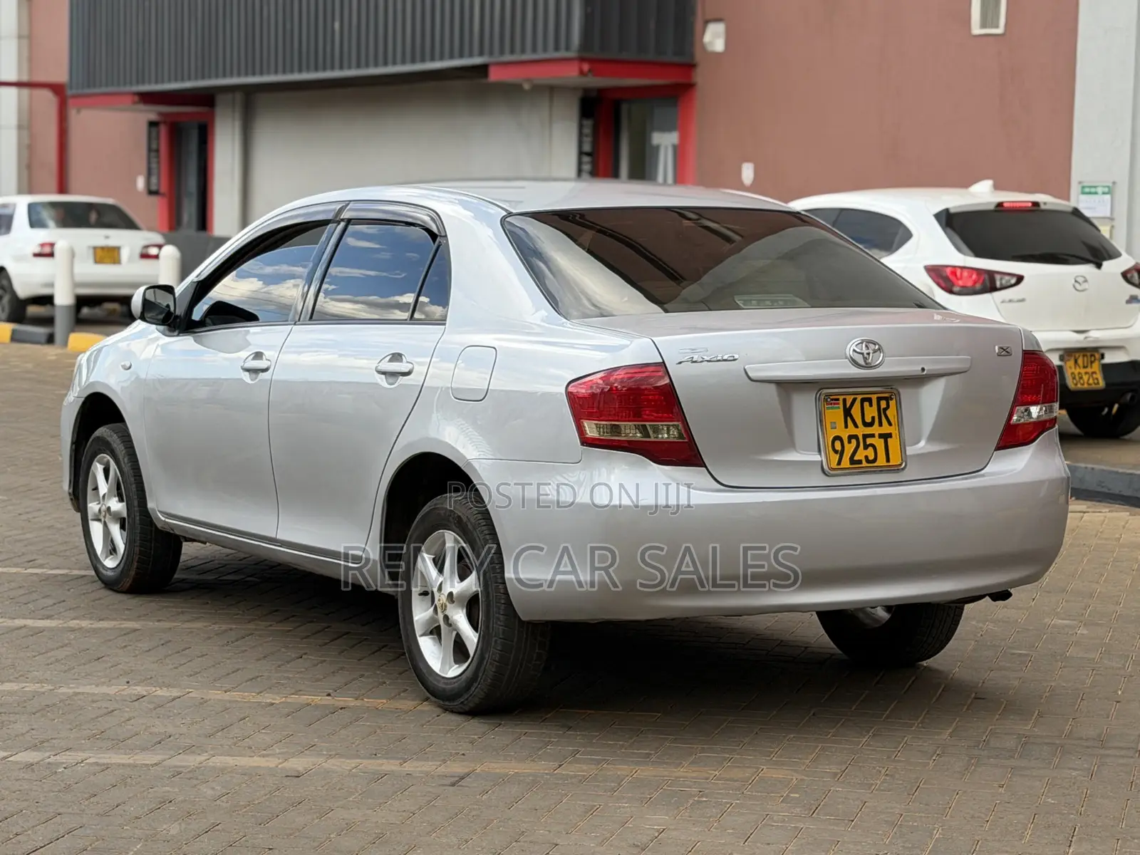 Toyota Axio 2011 Silver