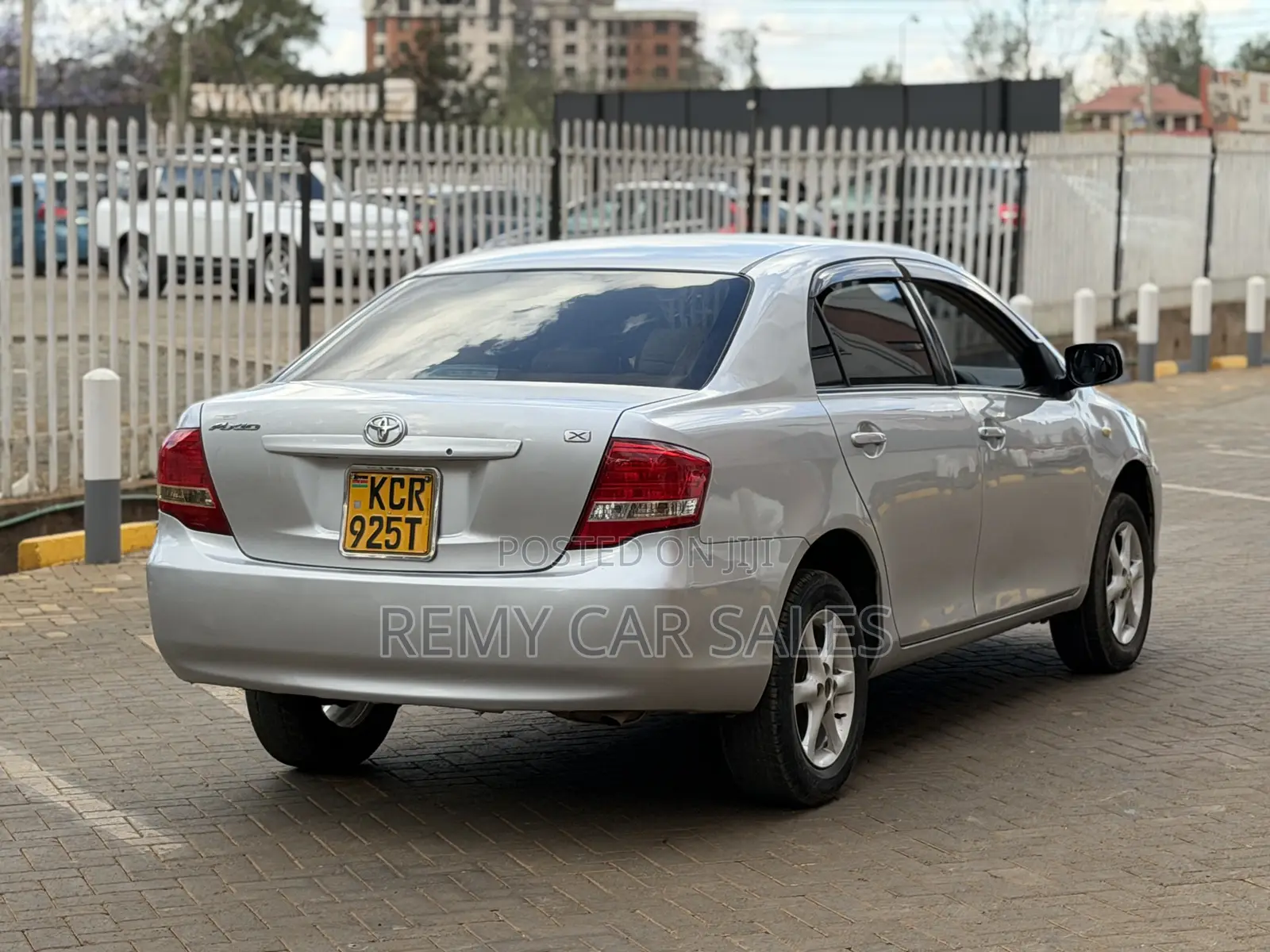 Toyota Axio 2011 Silver