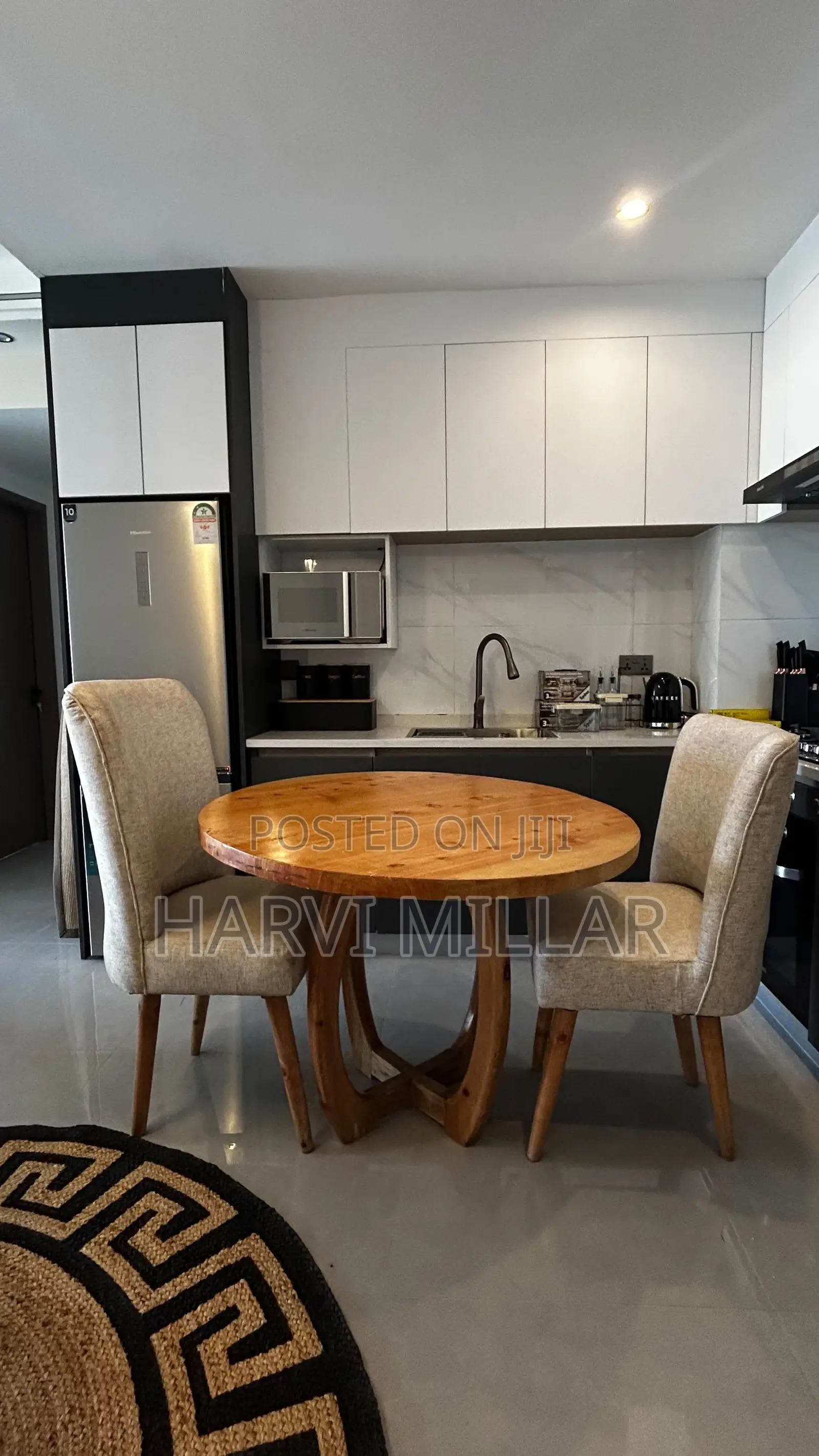 Classy Dining Set