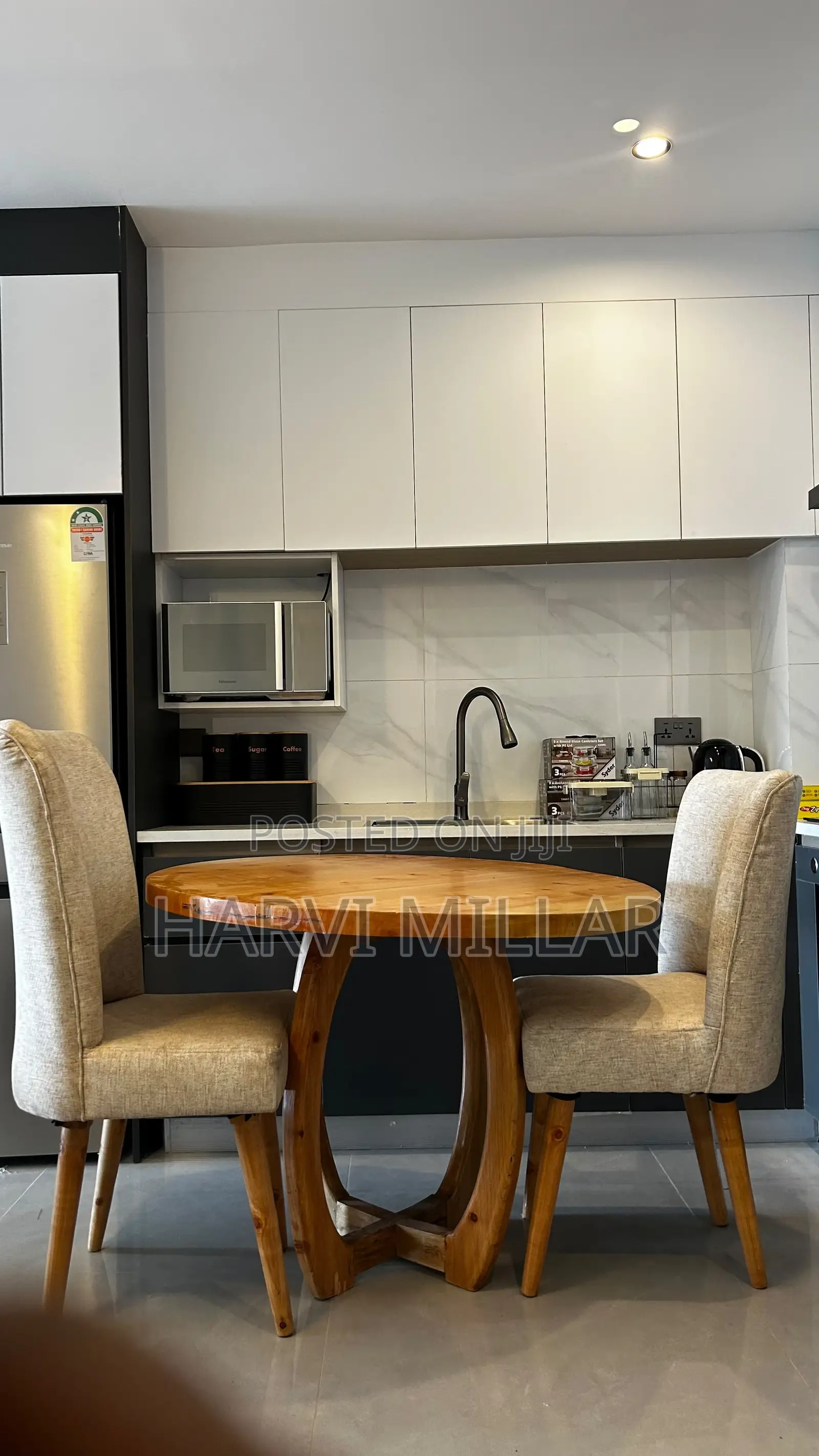 Classy Dining Set