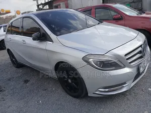 Mercedes-Benz B-Class 2014 Silver