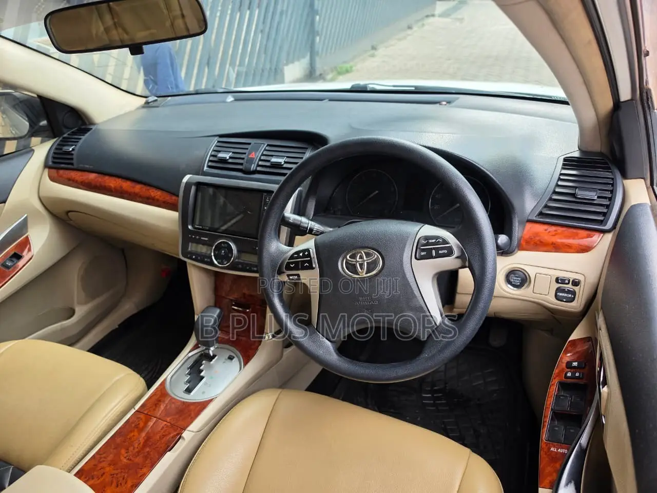 Toyota Premio 2013 White