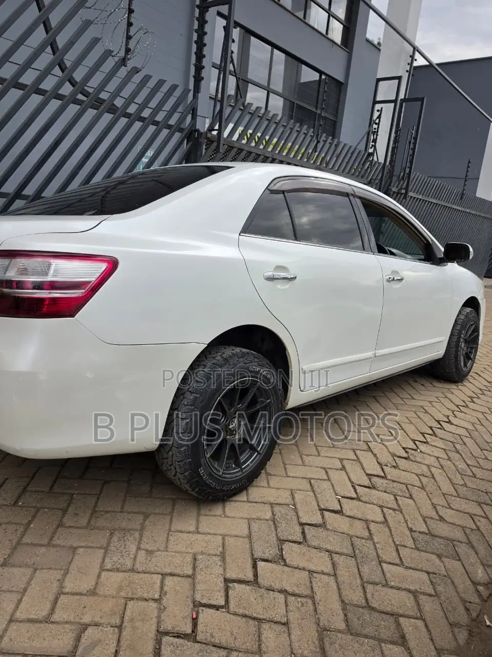 Toyota Premio 2013 White