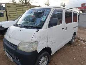 Toyota TownAce 2010 White