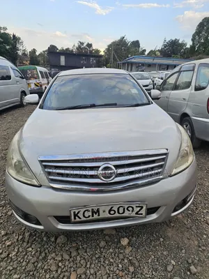 Nissan Teana 2010 Silver